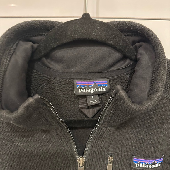 Patagonia quarter zip pull over - Picture 3 of 3